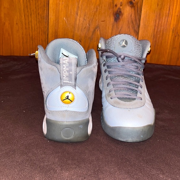 Jordan Sneakers - Picture 2 of 3